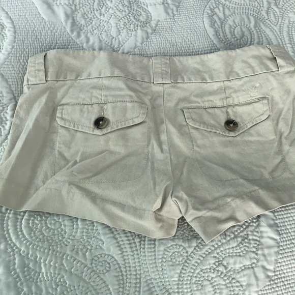American Eagle Khaki Shorts - Picture 2 of 4